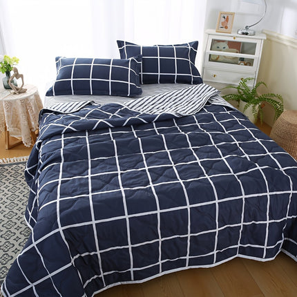 Preppy Plaid Summer Quilt - Lightweight & Breathable