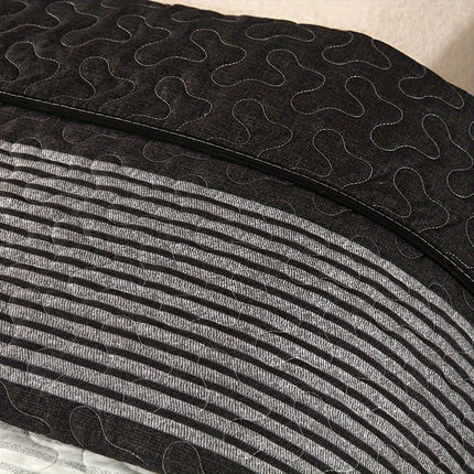 Striped Quilted Bedspread Set - Chic & Cozy Design