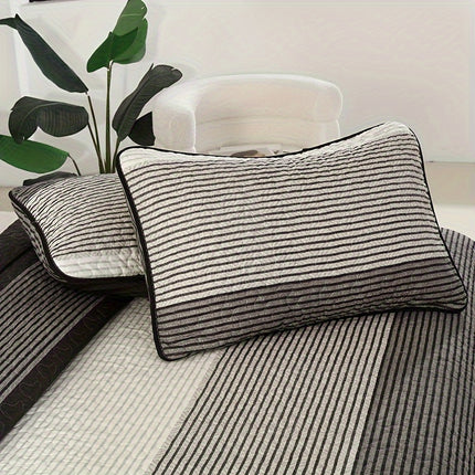 Striped Quilted Bedspread Set - Chic & Cozy Design