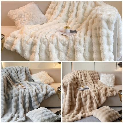 Cozy Bubble Rabbit Plush Blanket - All-Season Comfort