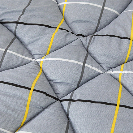 All-Season Geometric Comforter - Soft & Hypoallergenic