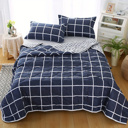 Preppy Plaid Summer Quilt - Lightweight & Breathable