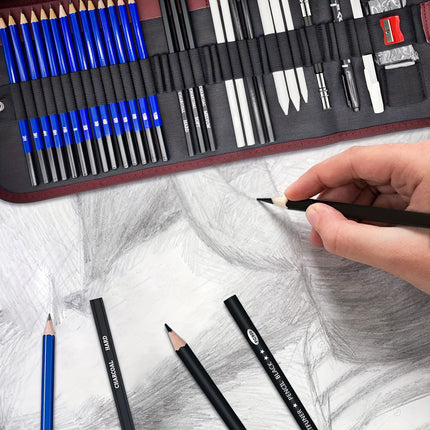 Complete 33-Piece Artist Set
