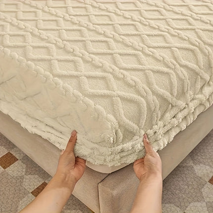 Winter Thickened Taffeta Velvet Fitted Sheet – Soft & Cozy