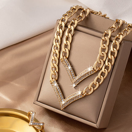 V-Shaped Rhinestone Jewelry Set