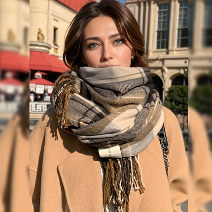 Chic Plaid Women’s Scarf
