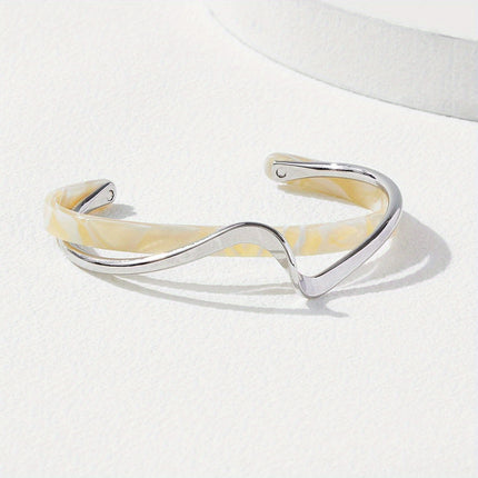 18K Golden Wave Cuff Bangle