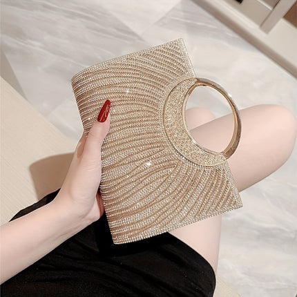 Elegant Magnetic Closure Clutch