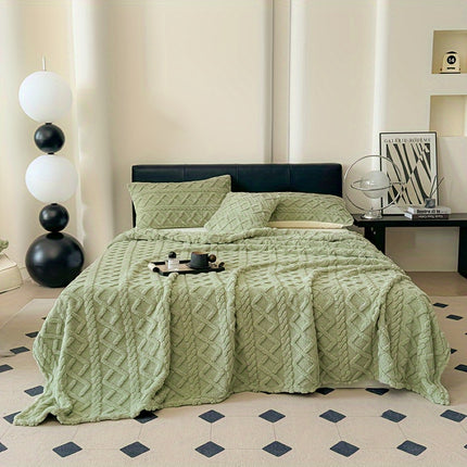 Rhombus Grid Velvet Blanket - Stylish & Cozy for All Occasions