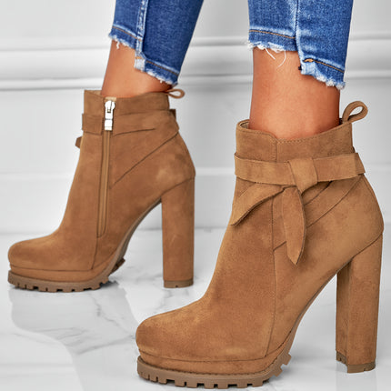 Fashionable Chunky Heel Riding Boots