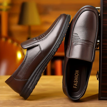 Men’s Solid Color Leather Loafers