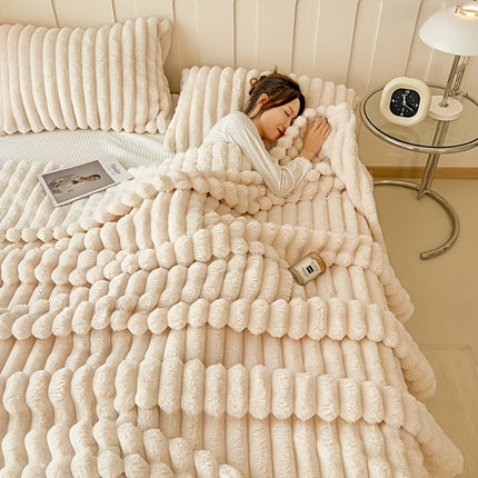 Champagne Plush Throw Blanket – Soft All-Season Comfort - Monti Bargains