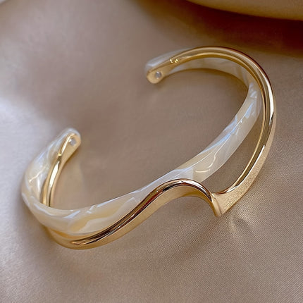 18K Golden Wave Cuff Bangle