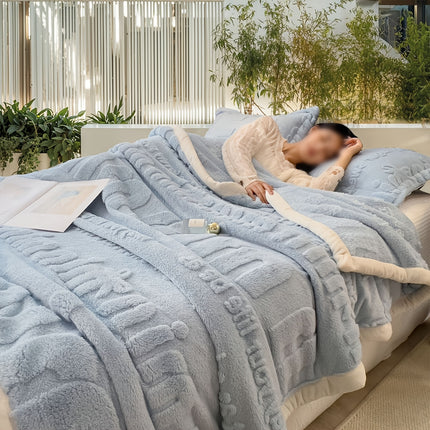 Cozy All-Season Fleece Blanket - Soft & Warm Comfort  (Pillowcase Not Included)