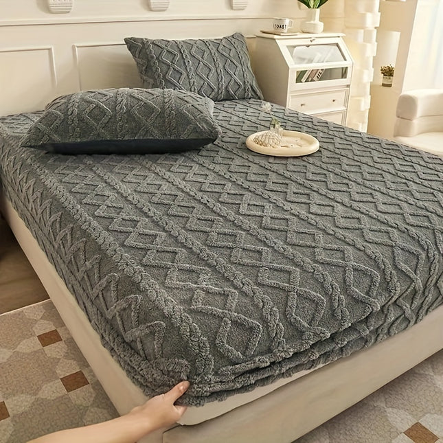 Winter Thickened Taffeta Velvet Fitted Sheet – Soft & Cozy