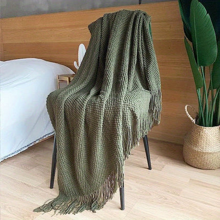 Knitted Throw Blanket with Tassels - Lightweight & Cozy