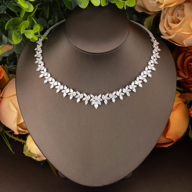 Elegant 18K Gold Wedding Jewelry Set