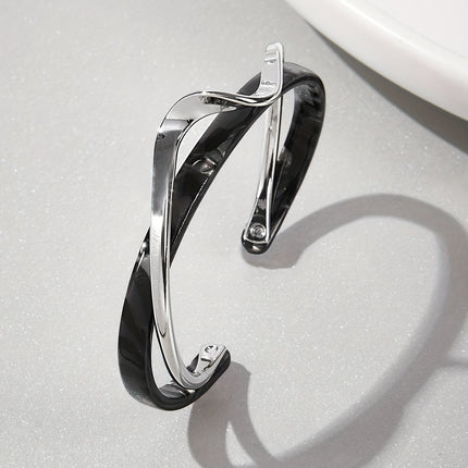 18K Golden Wave Cuff Bangle