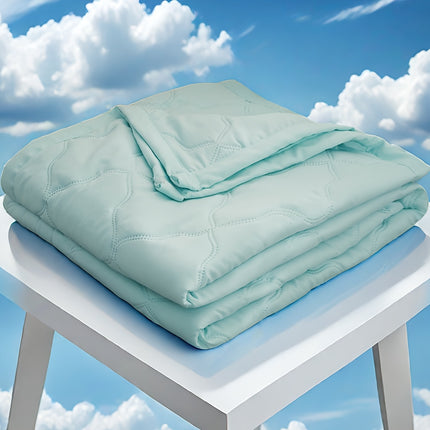 Ultra-Soft Lightweight Quilt - All-Season Comfort