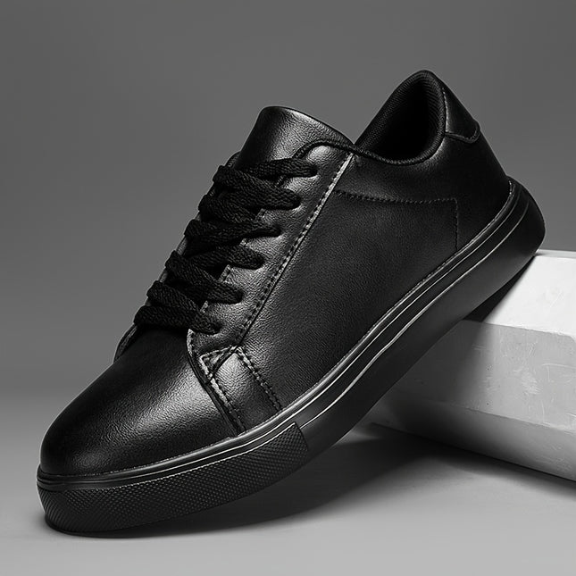 Men’s Classic Lace-Up Sneakers