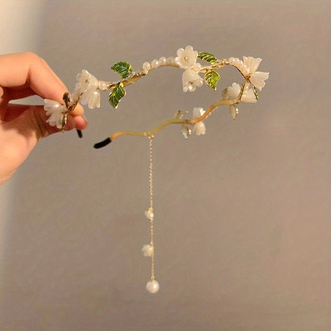 Elegant Lily Pearl Hair Hoop
