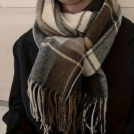Handcrafted Plaid Men’s Knit Scarf