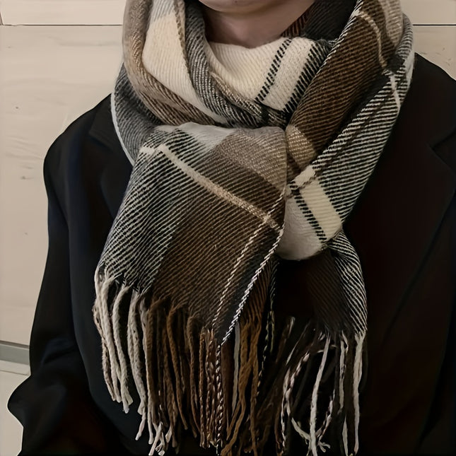 Handcrafted Plaid Men’s Knit Scarf