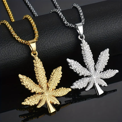 Xiha Maple Leaf Pendant Necklace