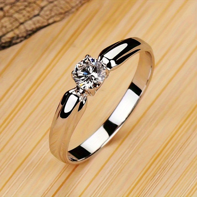 Classic 4-Prong Zirconia Ring
