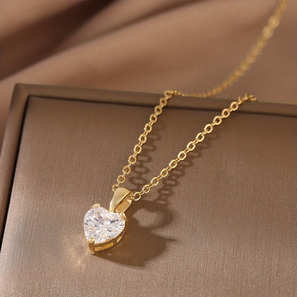 Luxurious Sparkling Heart Jewelry Set