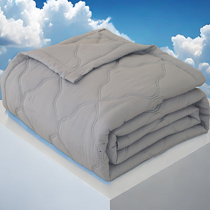 Ultra-Soft Lightweight Quilt - All-Season Comfort