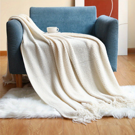 Knitted Throw Blanket with Tassels - Lightweight & Cozy