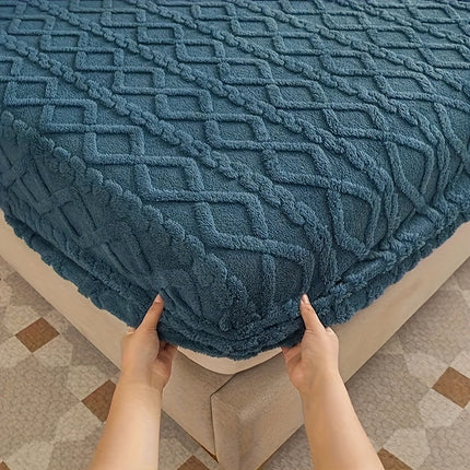 Winter Thickened Taffeta Velvet Fitted Sheet – Soft & Cozy