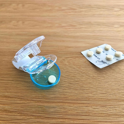 Portable Pill Remover & Dispenser