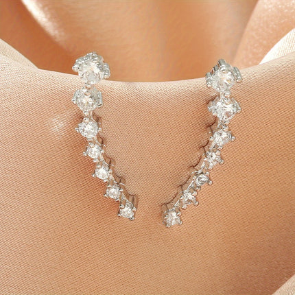 Elegant Curved Cubic Zirconia Studs