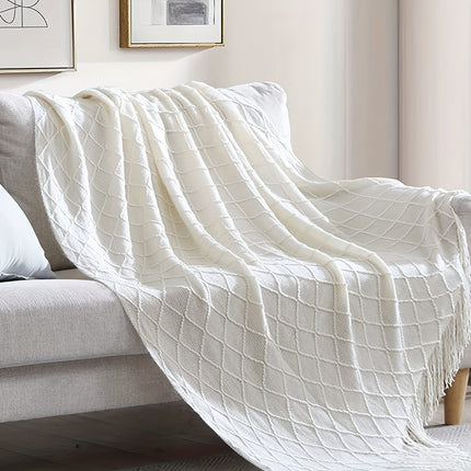 Scandinavian-Inspired Knit Throw Blanket with Tassels