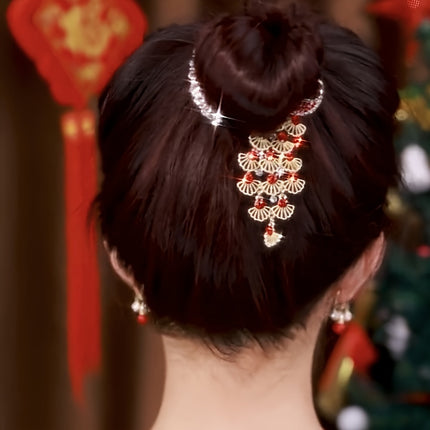 Elegant Peacock Rhinestone Bun Buckle