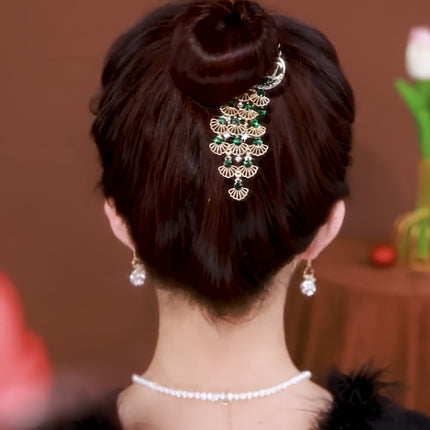 Elegant Peacock Rhinestone Bun Buckle