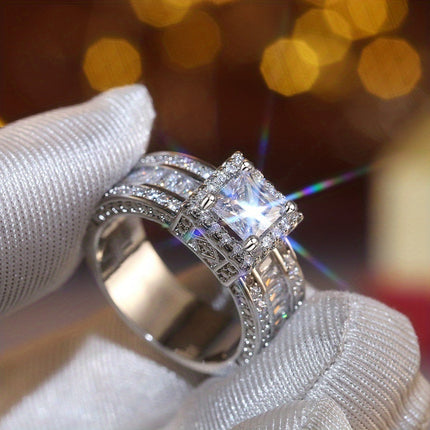 Shiny Halo Square Cut Zirconia Ring