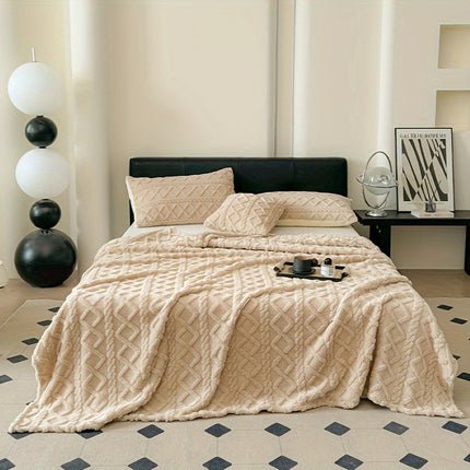 Rhombus Grid Velvet Blanket - Stylish & Cozy for All Occasions