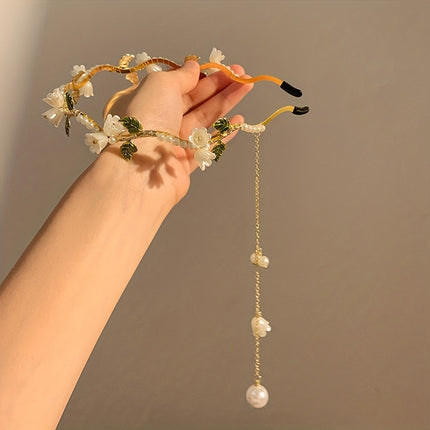 Elegant Lily Pearl Hair Hoop