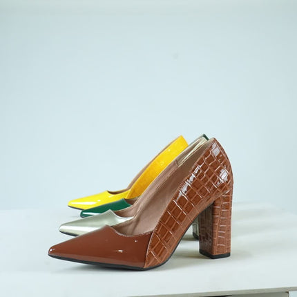 Ultra-High Heels with Mirrored Toe