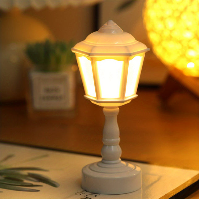 Mini Street Lamp Night Light - Retro Desktop & Bedroom Decor