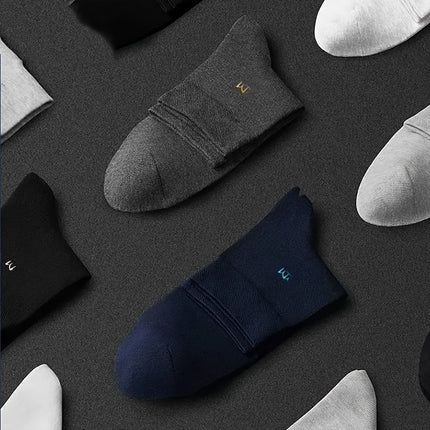 Stylish Men's Cotton Blend Socks