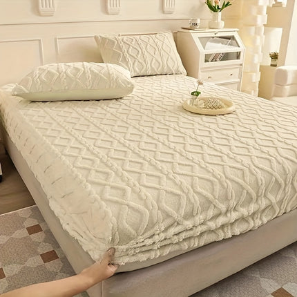 Winter Thickened Taffeta Velvet Fitted Sheet – Soft & Cozy