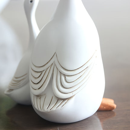 Charming Resin Duck Family Garden Statue - Outdoor Decor