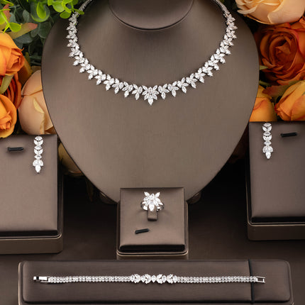 Elegant 18K Gold Wedding Jewelry Set