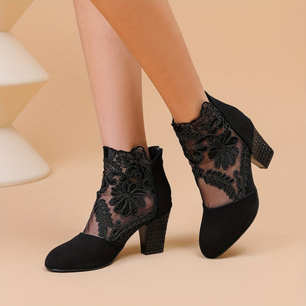 Elegant Floral Lace Chunky Heel Boots